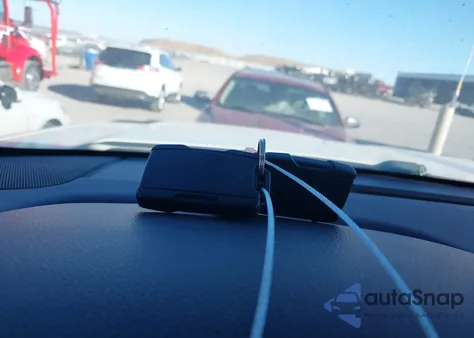 2015 Chevrolet Silverado 1500 2Lt from USA, damaged, VIN 3GCUKREC9FG180408